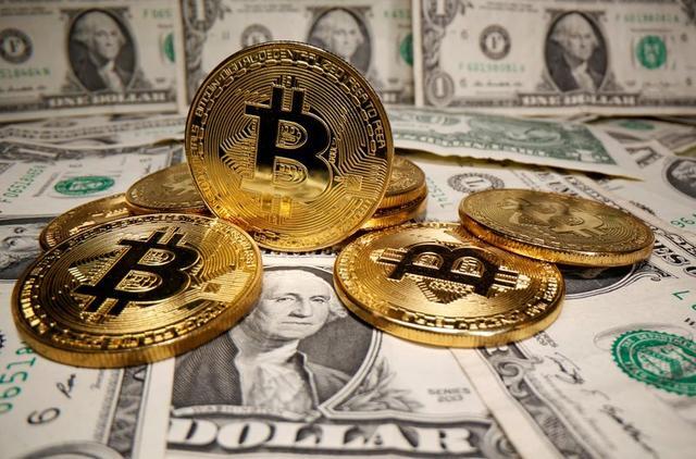 Bitcoin falls below $19,000 as cryptos creak under rate hike risk - Black Maverik News